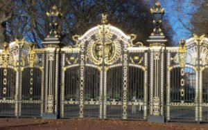 UK_BUCKINGHAM PALACE 1